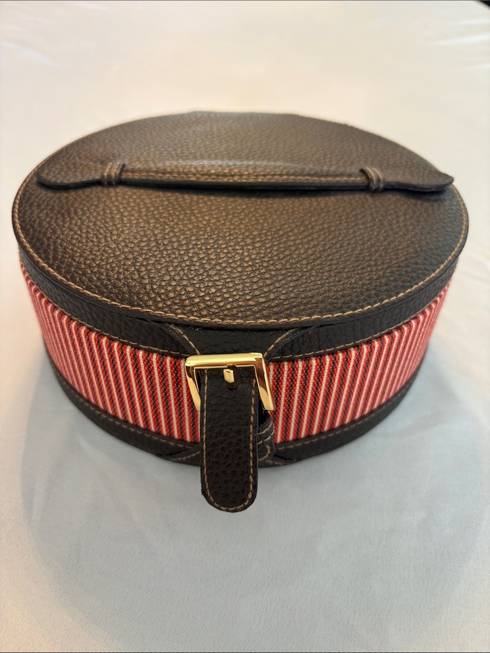 Estee Lauder Black Leather Round Cosmetic Case with Red-Striped Side